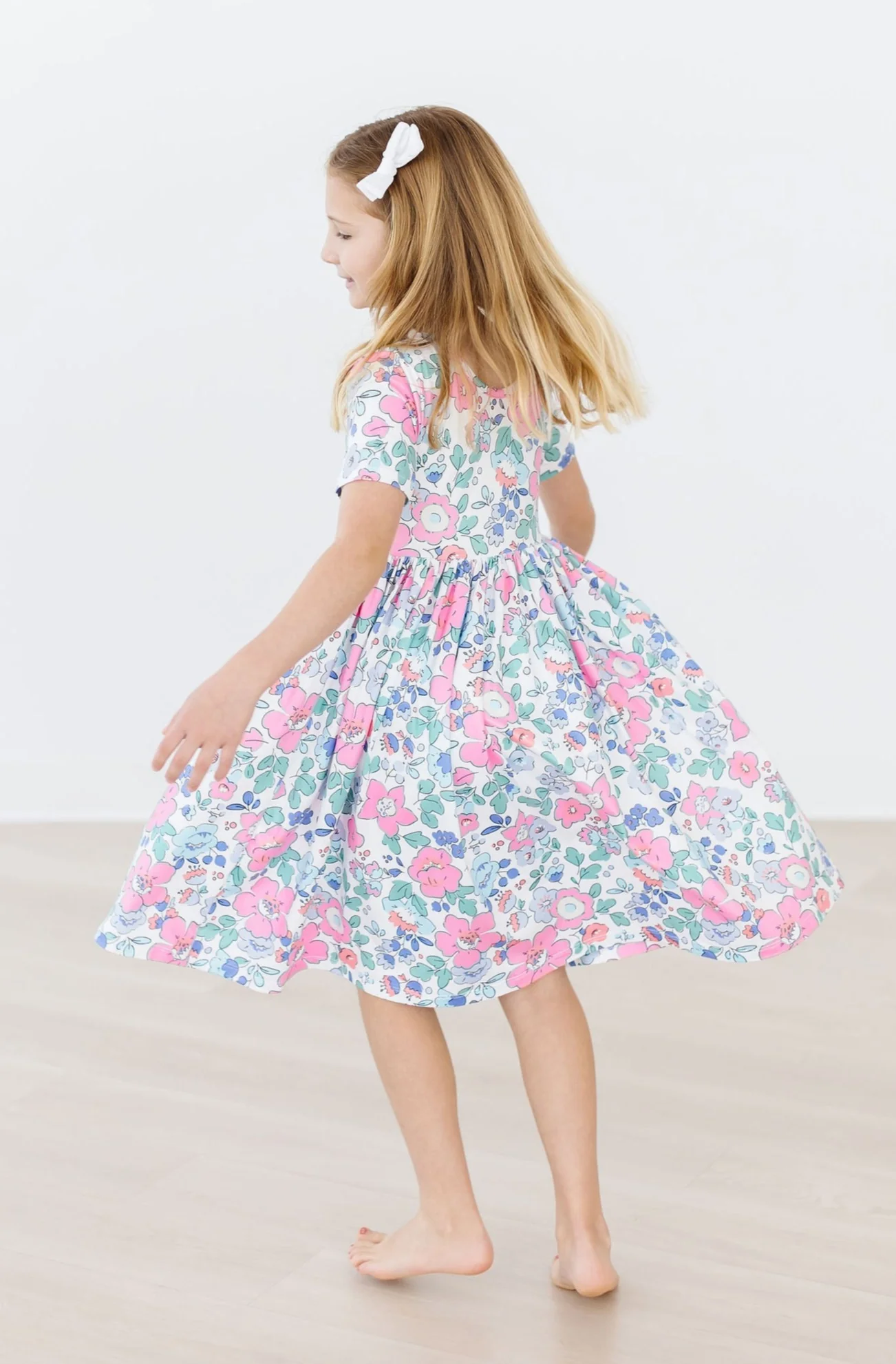 Hydrangea Short Sleeve Pocket Twirl Dress