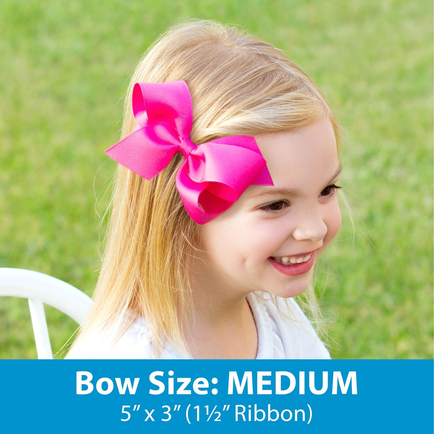 Medium Velvet Scallop Edge Bow