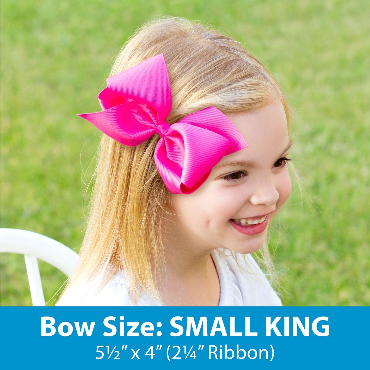 Small King Velvet Scallop Edge Bow